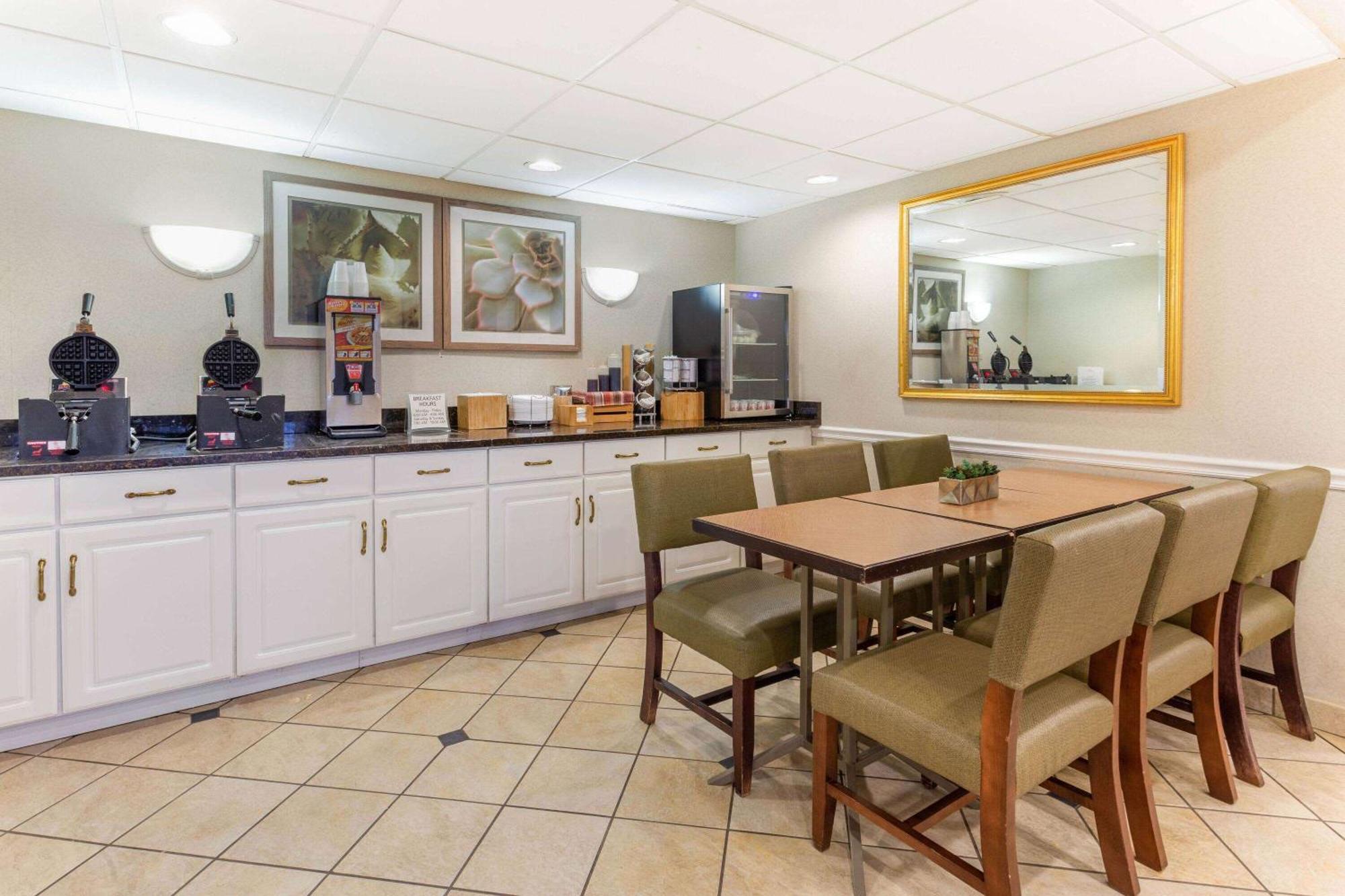 Hotel La Quinta By Wyndham Chicago Gurnee Extérieur photo